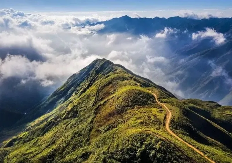 leo núi miền bắc