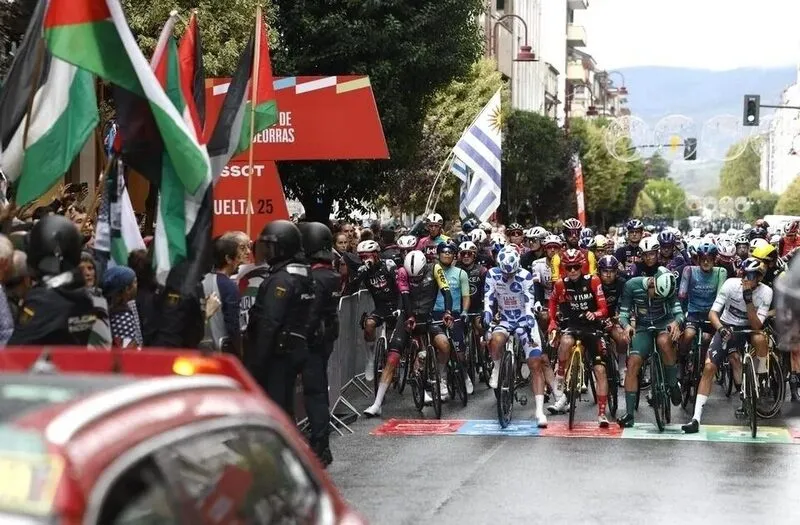 Grand Tour Vuelta a España điêu đứng vì các cuộc biểu tình