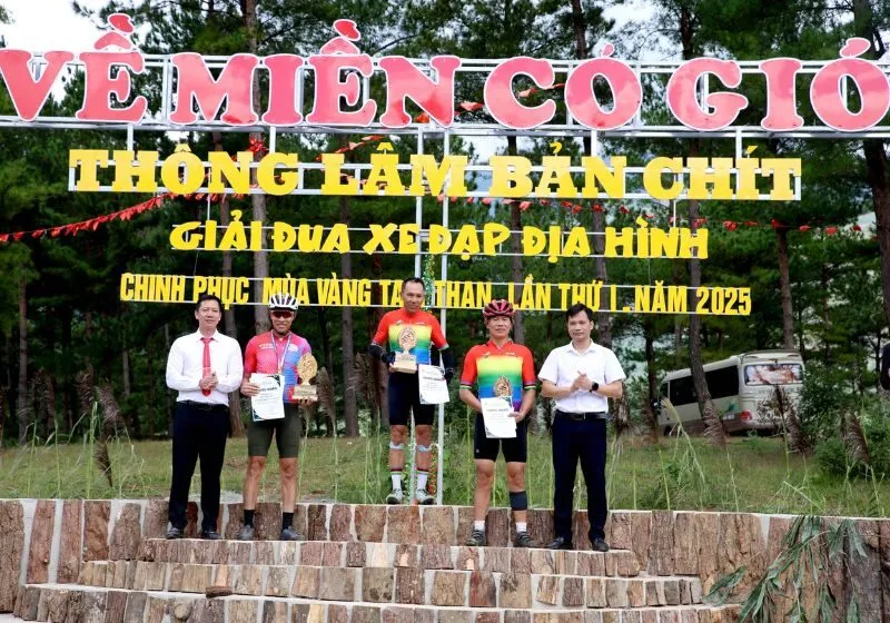 đua xe đạp Mùa vàng Tam Than 